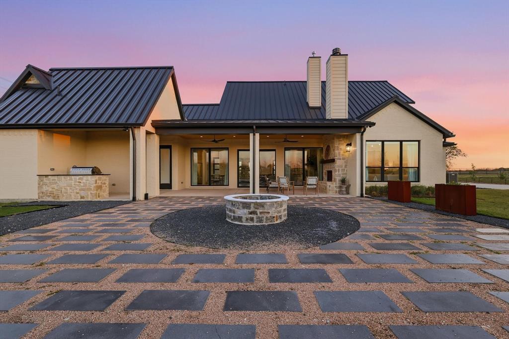 122 Ozro Road Venus, TX 76084 - Photo 4 of 40