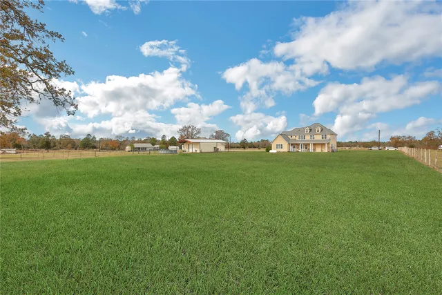 $685,000 | 22 O'Bannon Ranch Road, Huntsville, TX 77320