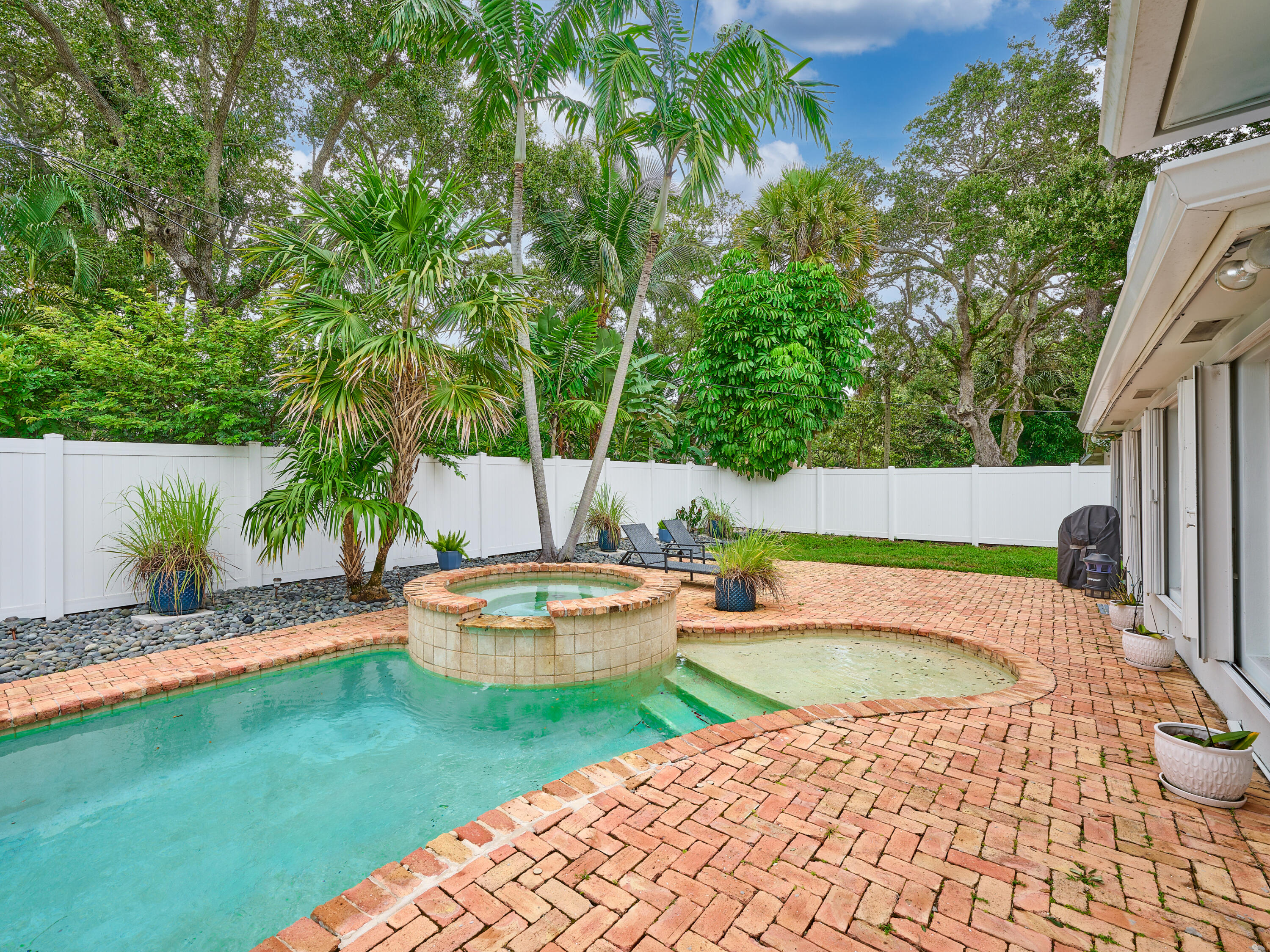 683 Southwest 2nd Street Boca Raton, FL 33486 - Photo 13 of 48 © PYL 0023