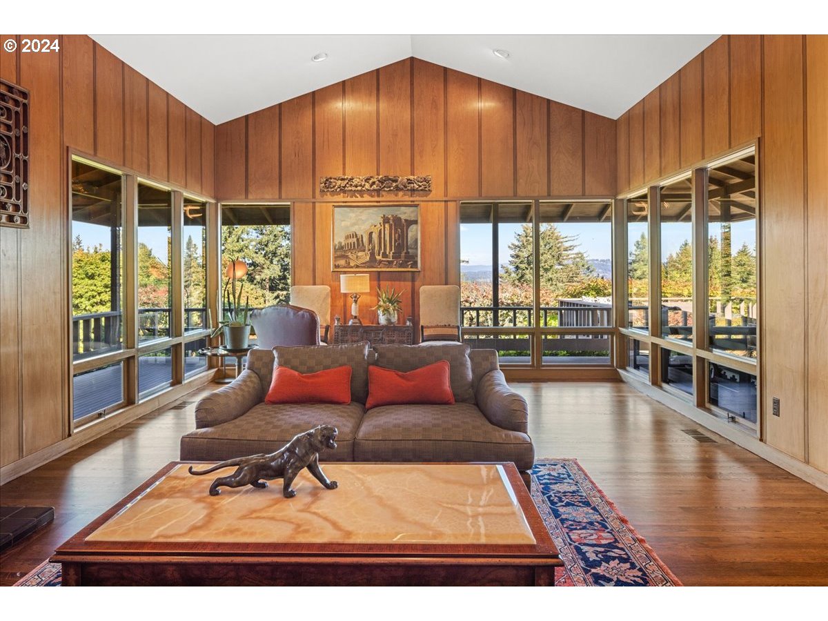 1871 South Palatine Hill Road Portland, OR 97219 - Photo 3 of 48 Gallery Image 3