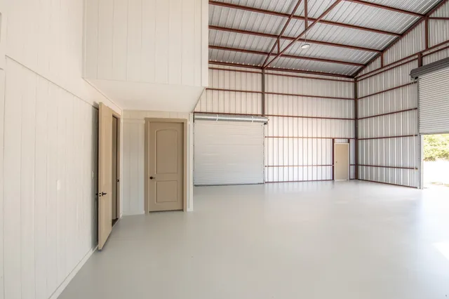 $575,000 | 103 Whispering Oaks Drive, Somerville, TX 77879