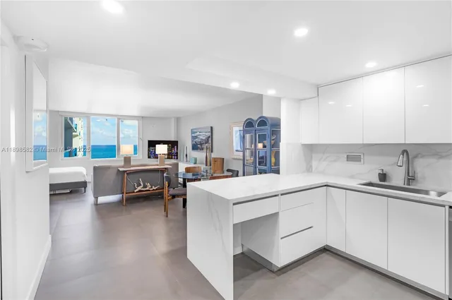 $4,500 | 2301 Collins Avenue, Unit 1543, Miami Beach, FL 33139