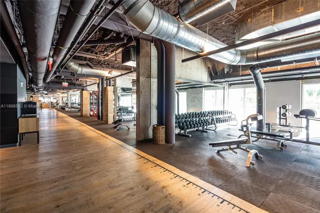 $4,500 | 2301 Collins Avenue, Unit 1543, Miami Beach, FL 33139