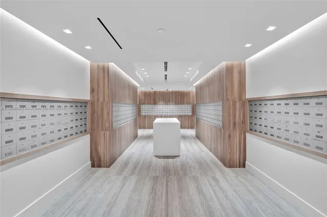 $4,500 | 2301 Collins Avenue, Unit 1543, Miami Beach, FL 33139