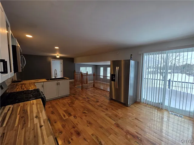 $489,000 | 10030 Hillside Terrace, Marcy, NY 13403