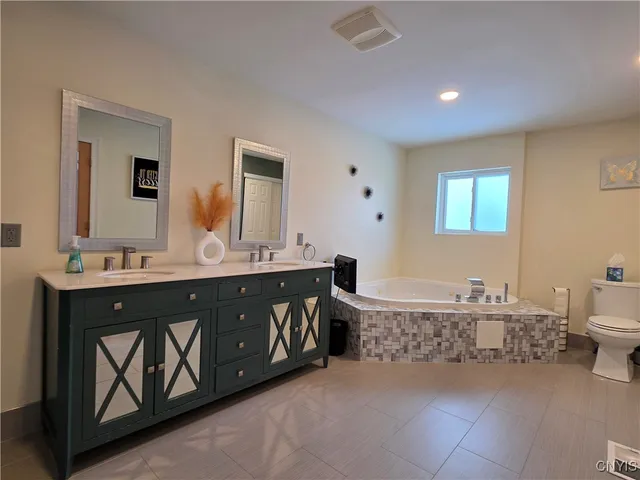 $489,000 | 10030 Hillside Terrace, Marcy, NY 13403