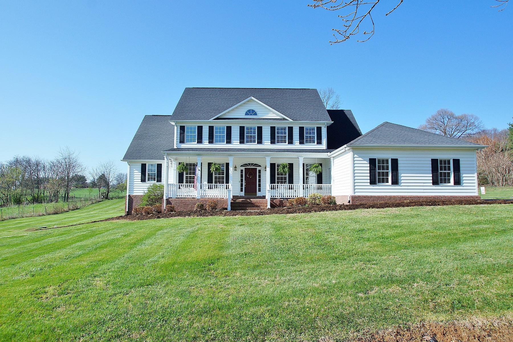 2321 East Ruritan Road Roanoke, VA 24012 - Photo 1 of 36 dsc08934