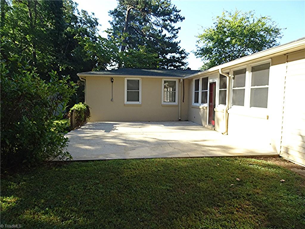 119 Ridgewood Drive Lexington, NC 27292 - Photo 26 of 31 patio