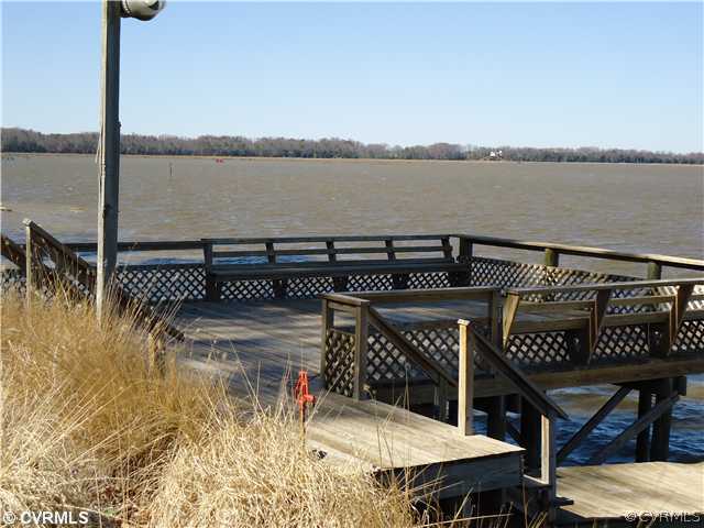 334 Wilson Acres Road Tappahannock, VA 22560 - Photo 3 of 7 Patio/Deck