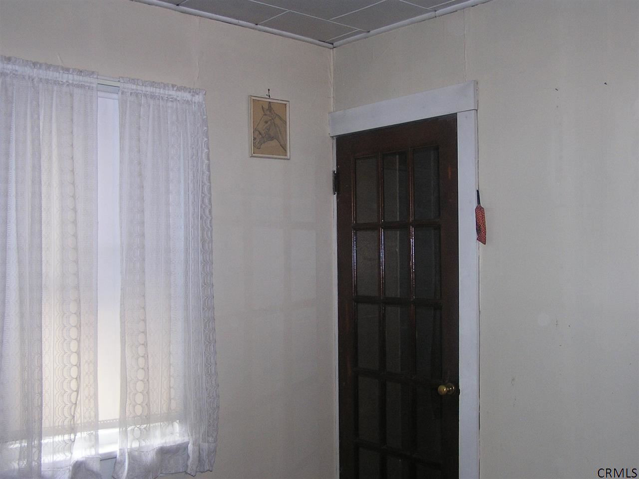 508 Chadwick Road Schenectady, NY 12304 - Photo 11 of 15 Photo 11