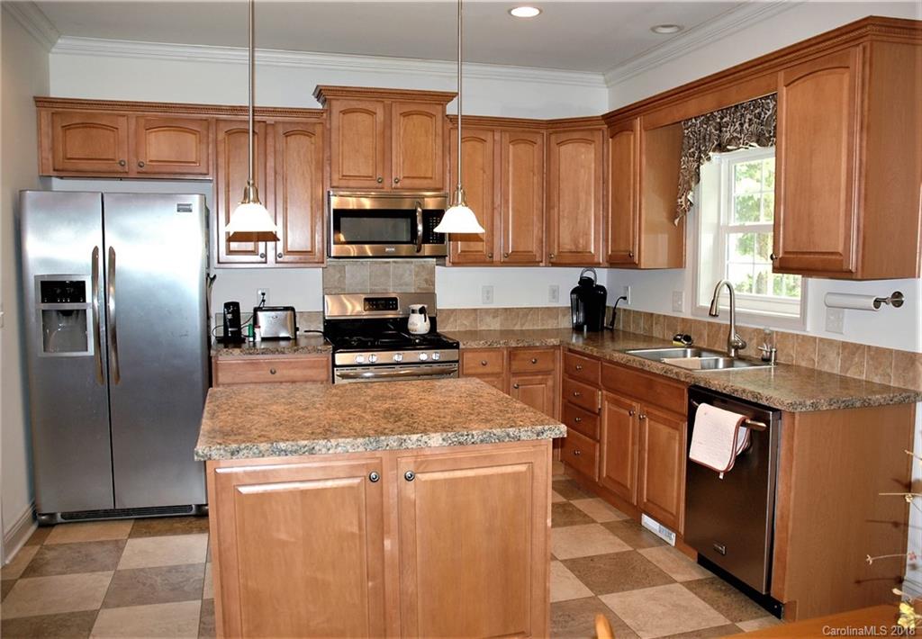 348 Bess Road Kings Mountain, NC 28086 - Photo 3 of 22 Gallery Image 3