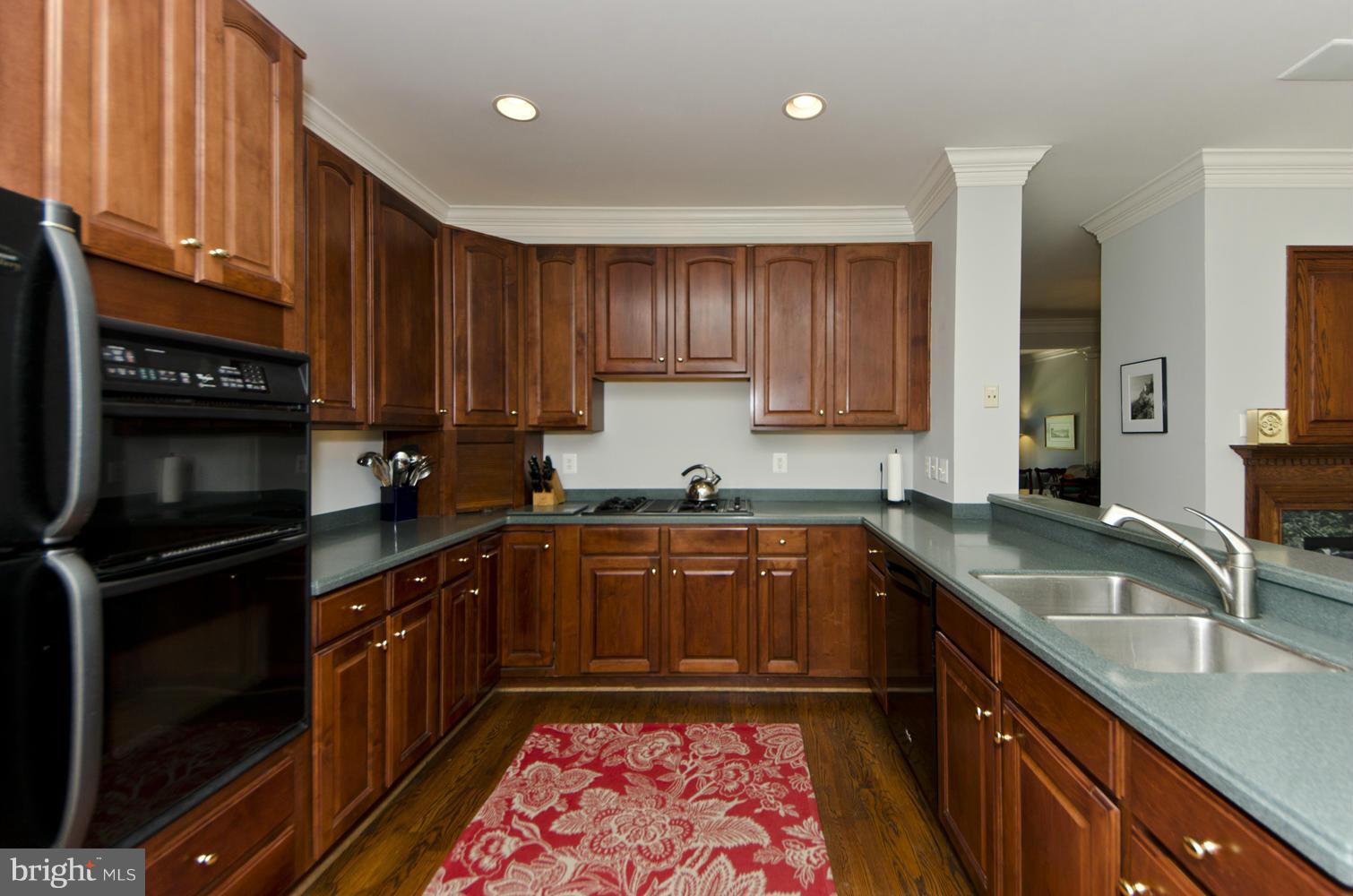 168 Rees Place Falls Church, VA 22046 - Photo 10 of 30 Kitchen