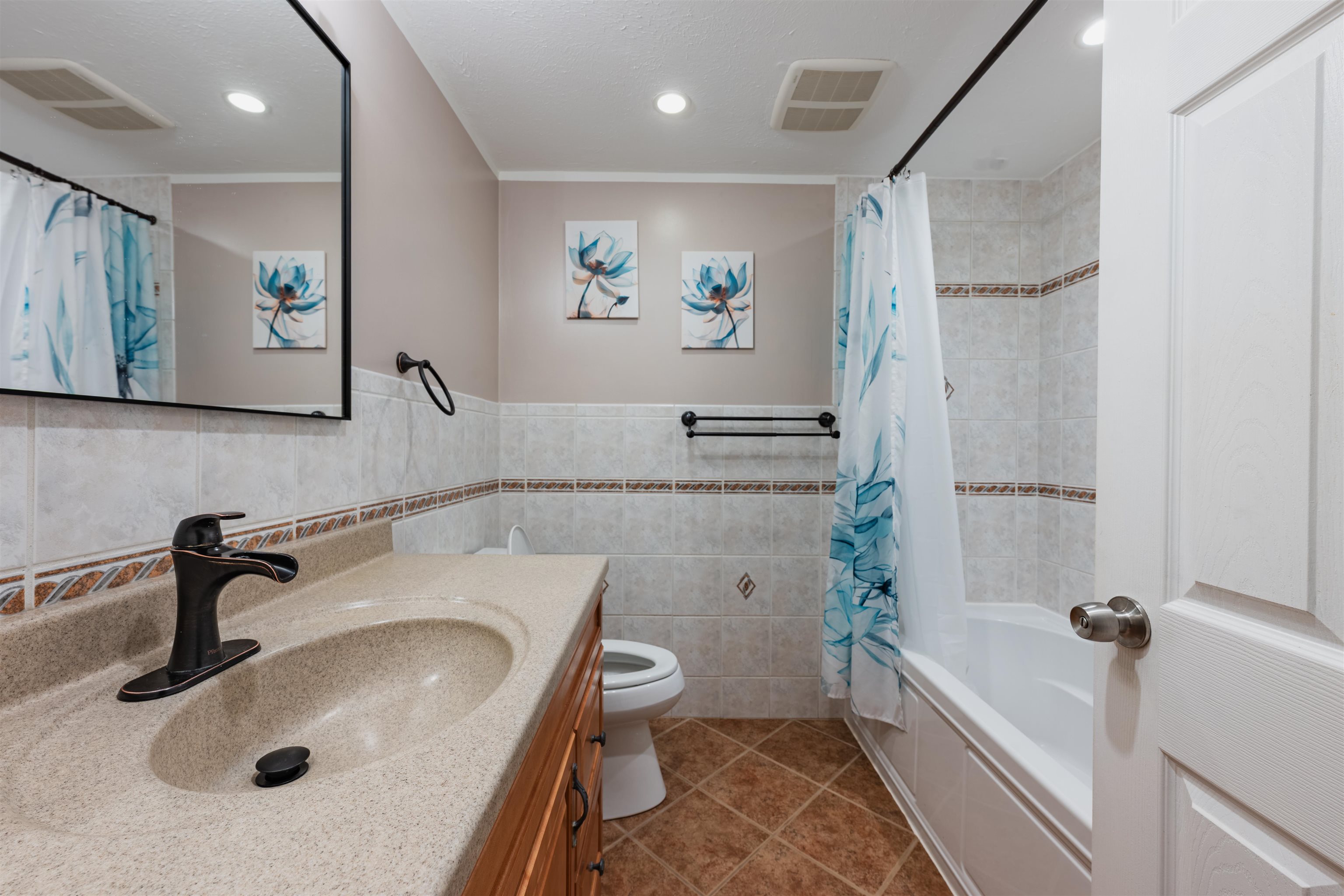 5 Tsienneto Road, Unit 5 Derry, NH 03038 - Photo 23 of 40 Gallery Image 23