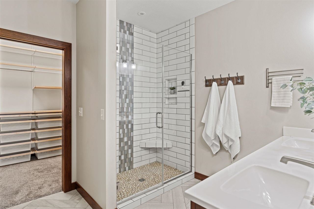 3176 Artesian Road Marion, IA 52302 - Photo 5 of 35 Gallery Image 5