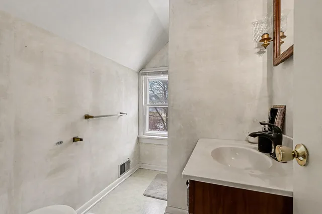 $215,000 | 302 South Maple Street, Sturgis, MI 49091