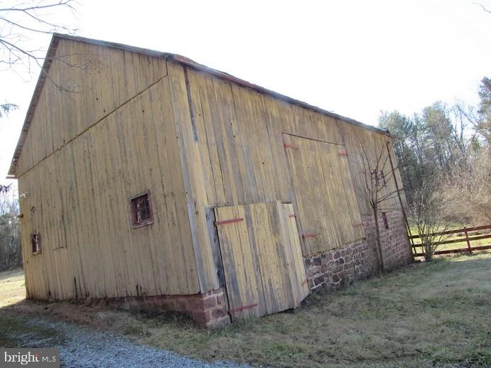 1670 Temple School Road Dover, PA 17315 - Photo 9 of 10