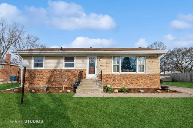 31 East Glengate Avenue, Chicago Heights, IL 60411