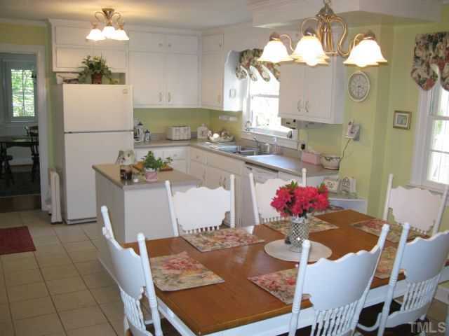 4917 Rembert Drive Raleigh, NC 27612 - Photo 3 of 11 Gallery Image 3