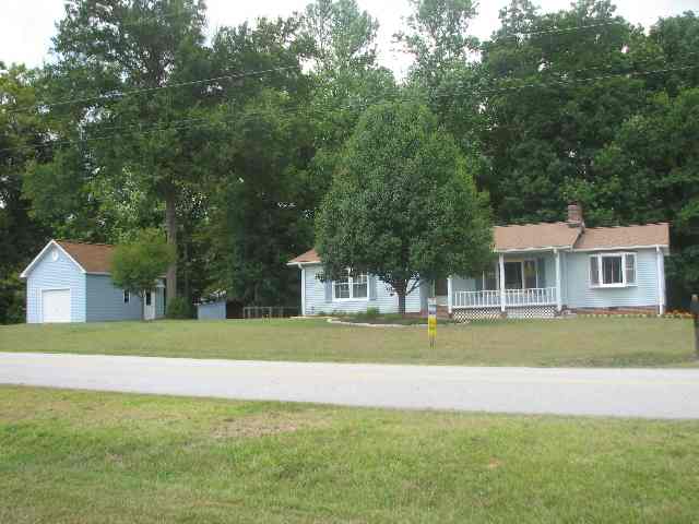 342 McKinney Road Simpsonville, SC 29681 - Photo 2 of 9 Gallery Image 2