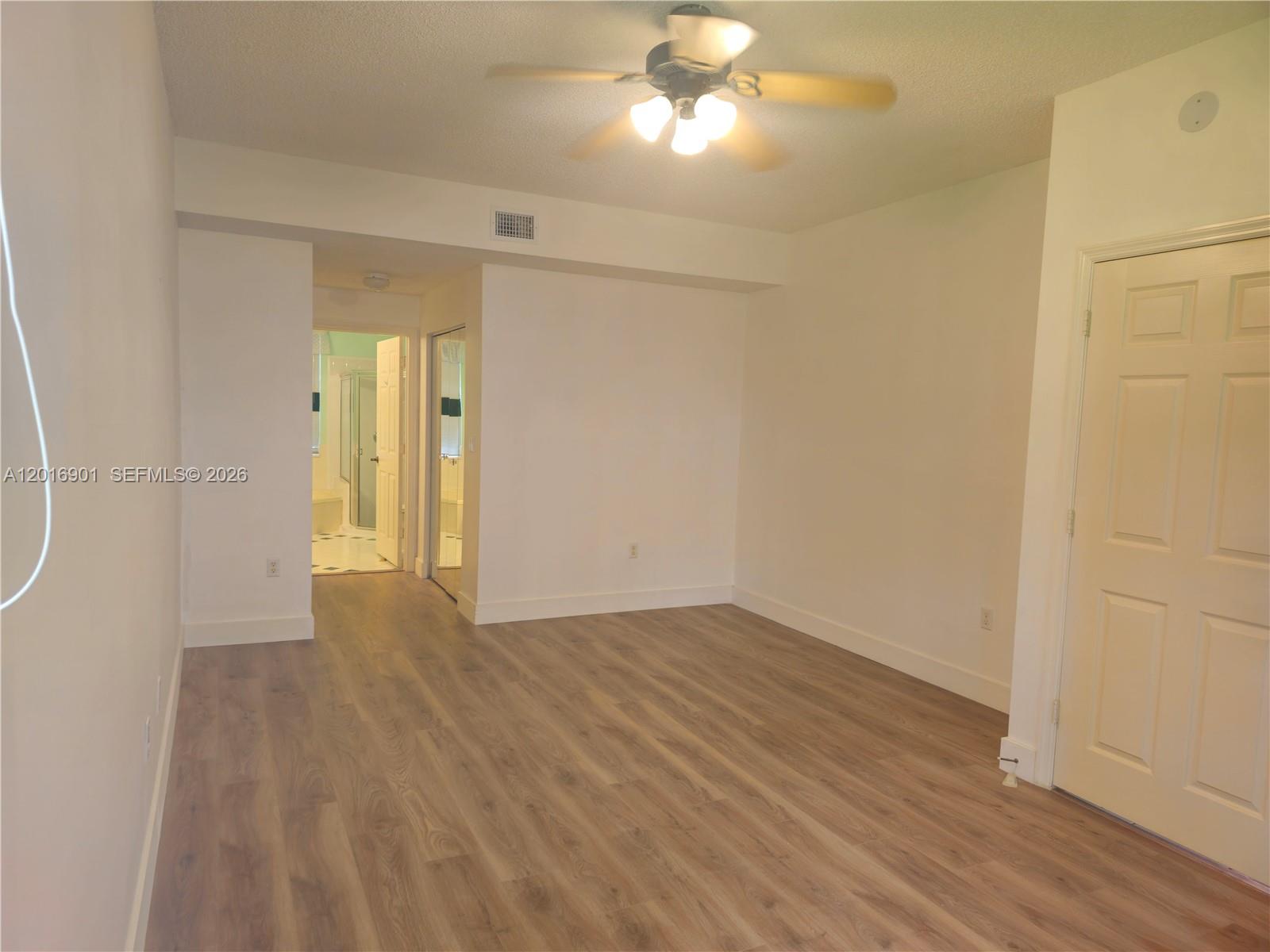 14715 Balgowan Road, Unit 1049 Miami Lakes, FL 33016 - Photo 5 of 16