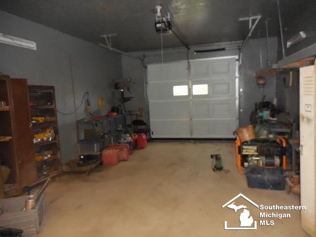 5773 Newport S Road Newport, MI 48166 - Photo 17 of 24 50057937-16.JPG