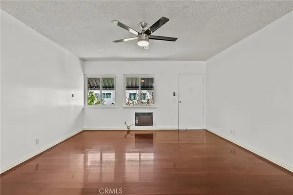 $350,000 | 7137 Coldwater Canyon Avenue, Unit 10, North Hollywood, CA 91605