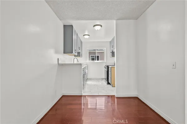 $350,000 | 7137 Coldwater Canyon Avenue, Unit 10, North Hollywood, CA 91605