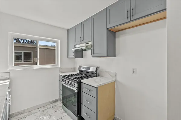 $350,000 | 7137 Coldwater Canyon Avenue, Unit 10, North Hollywood, CA 91605