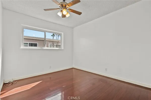 $350,000 | 7137 Coldwater Canyon Avenue, Unit 10, North Hollywood, CA 91605