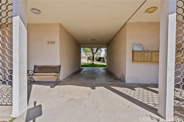 $350,000 | 7137 Coldwater Canyon Avenue, Unit 10, North Hollywood, CA 91605