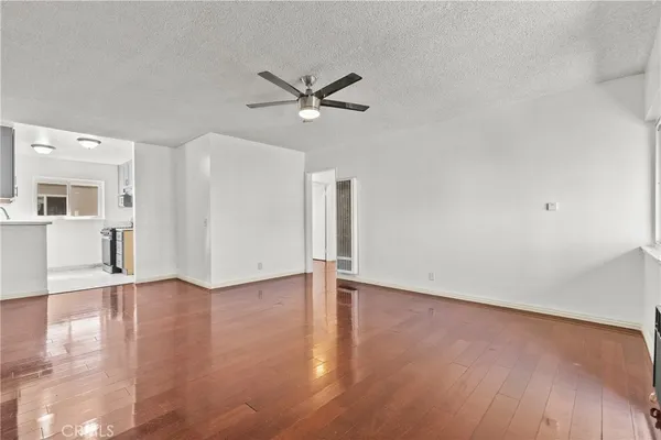 $350,000 | 7137 Coldwater Canyon Avenue, Unit 10, North Hollywood, CA 91605