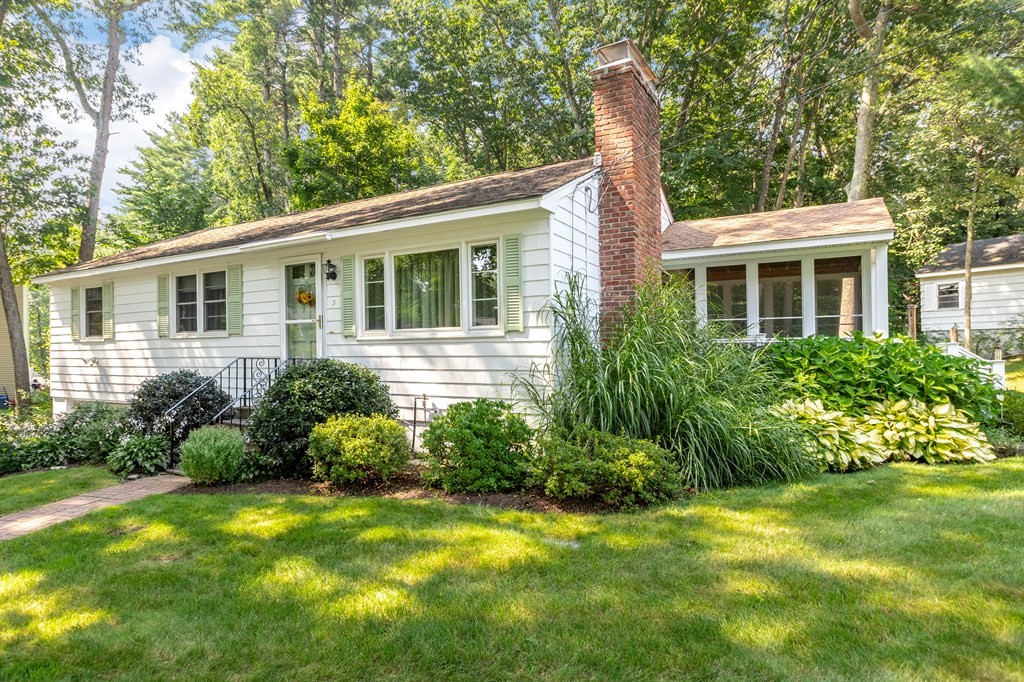 5 Woodridge Road Maynard, MA 01754 - Photo 4 of 22 Gallery Image 4