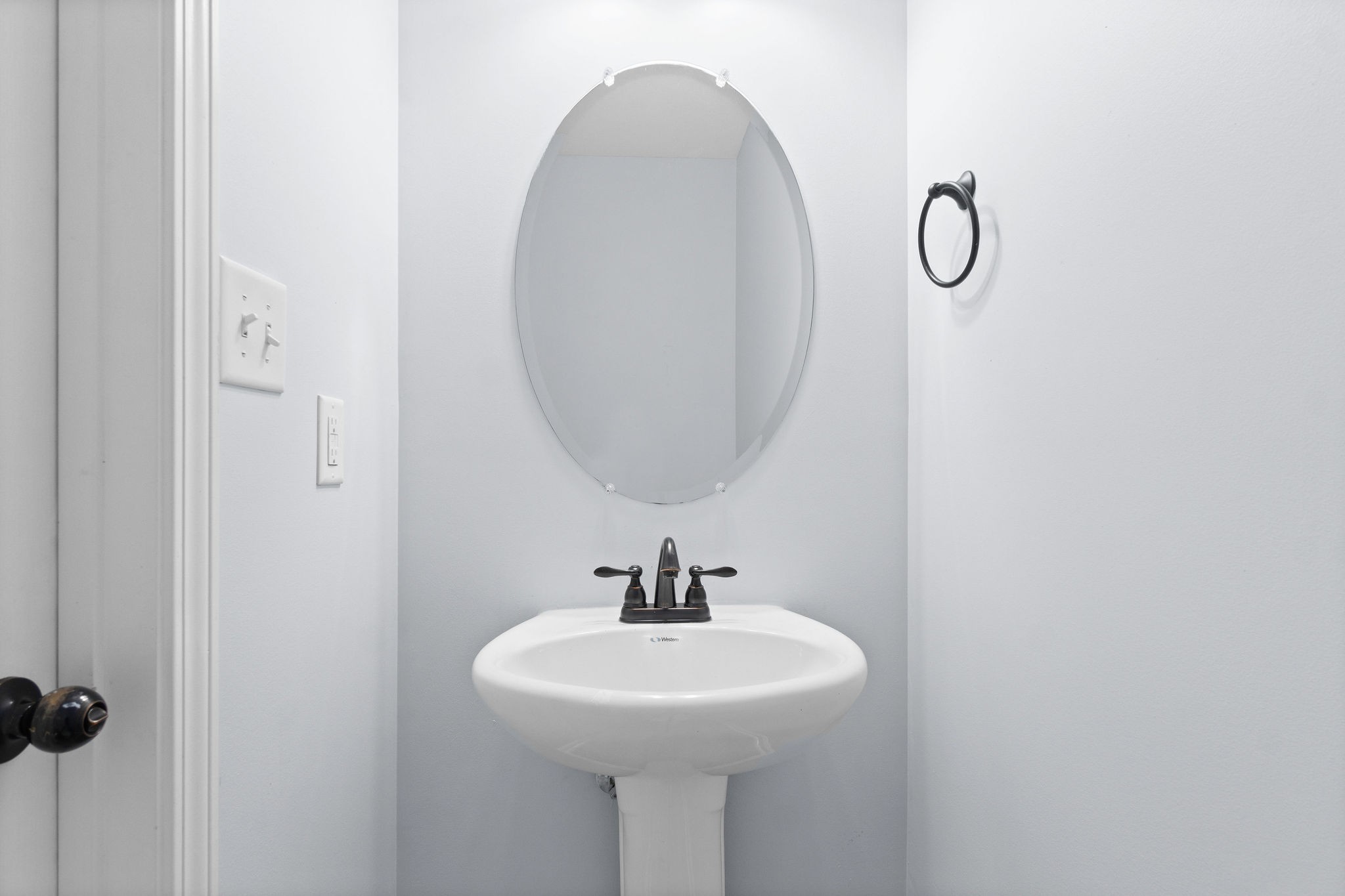 3815 Harvest Ridge Clarksville, TN 37040 - Photo 11 of 24 a bathroom with a sink and a mirror