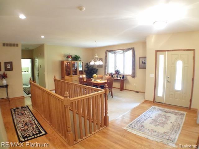 2242 Moorlands Howell, MI 48855 - Photo 4 of 54 002.jpg