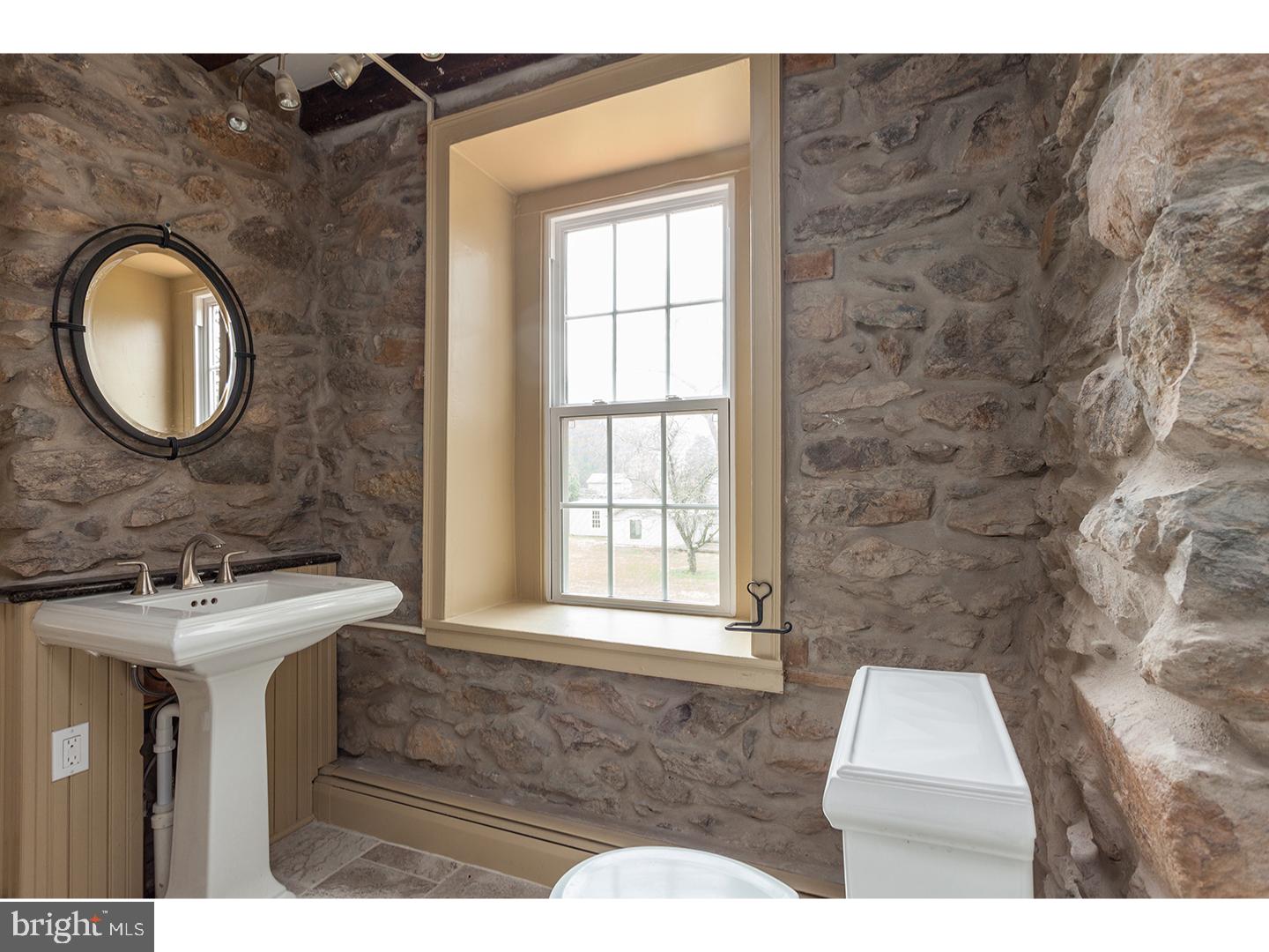 274 Old Furnace Road Riegelsville, PA 18077 - Photo 17 of 24