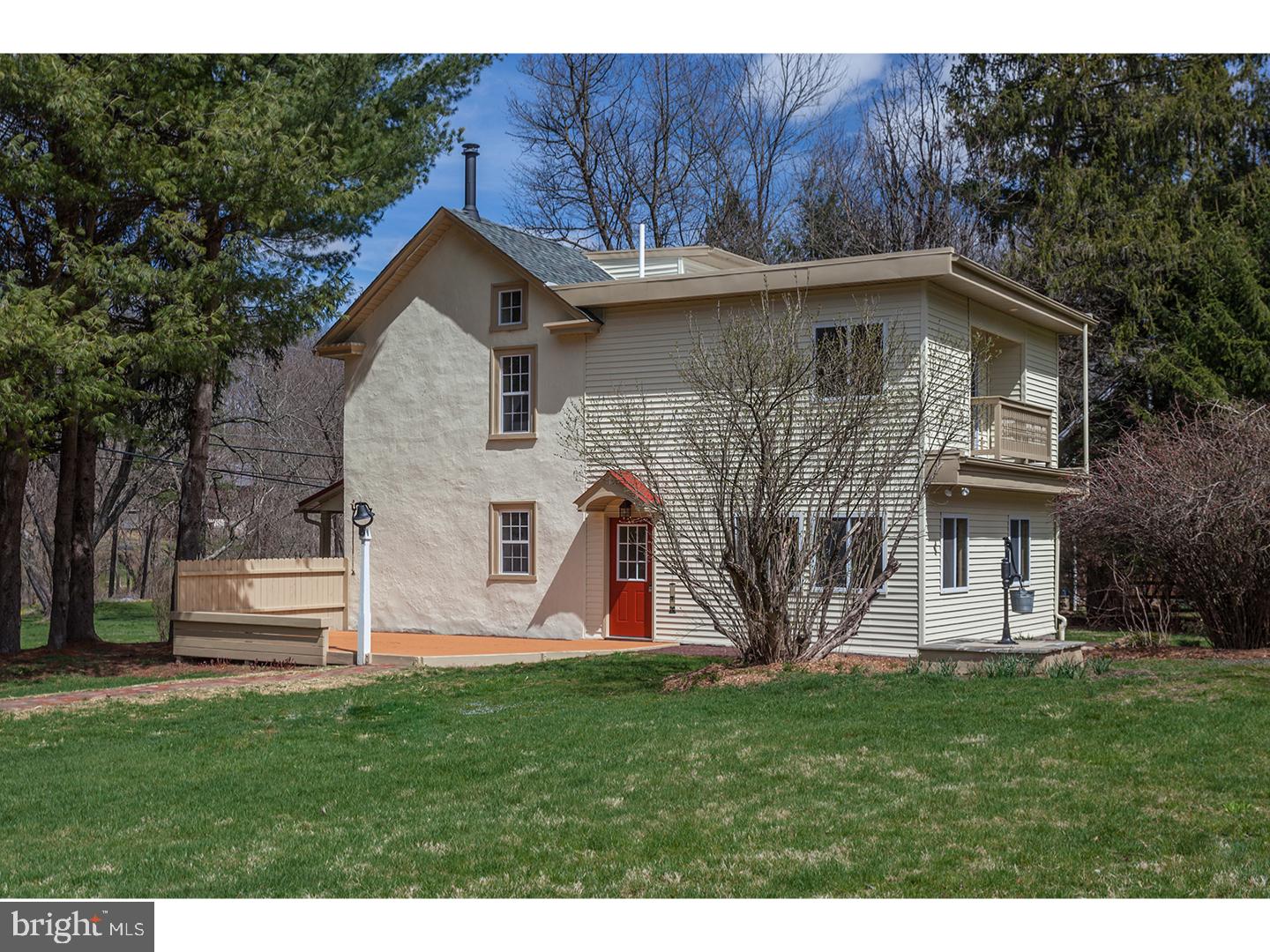 274 Old Furnace Road Riegelsville, PA 18077 - Photo 4 of 24