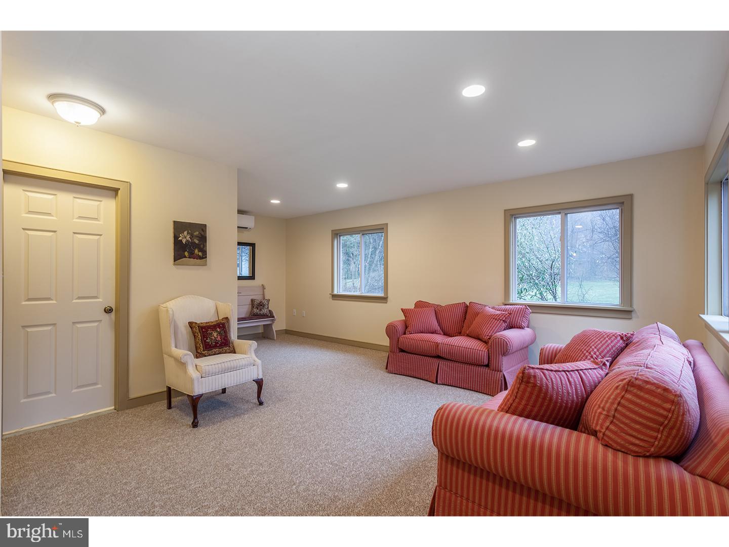 274 Old Furnace Road Riegelsville, PA 18077 - Photo 9 of 24