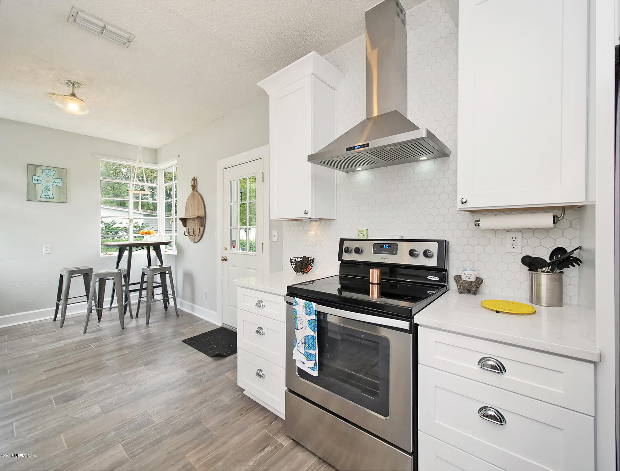 1619 River Oaks Road Jacksonville, FL 32207 - Photo 12 of 41 Tile Flooring
