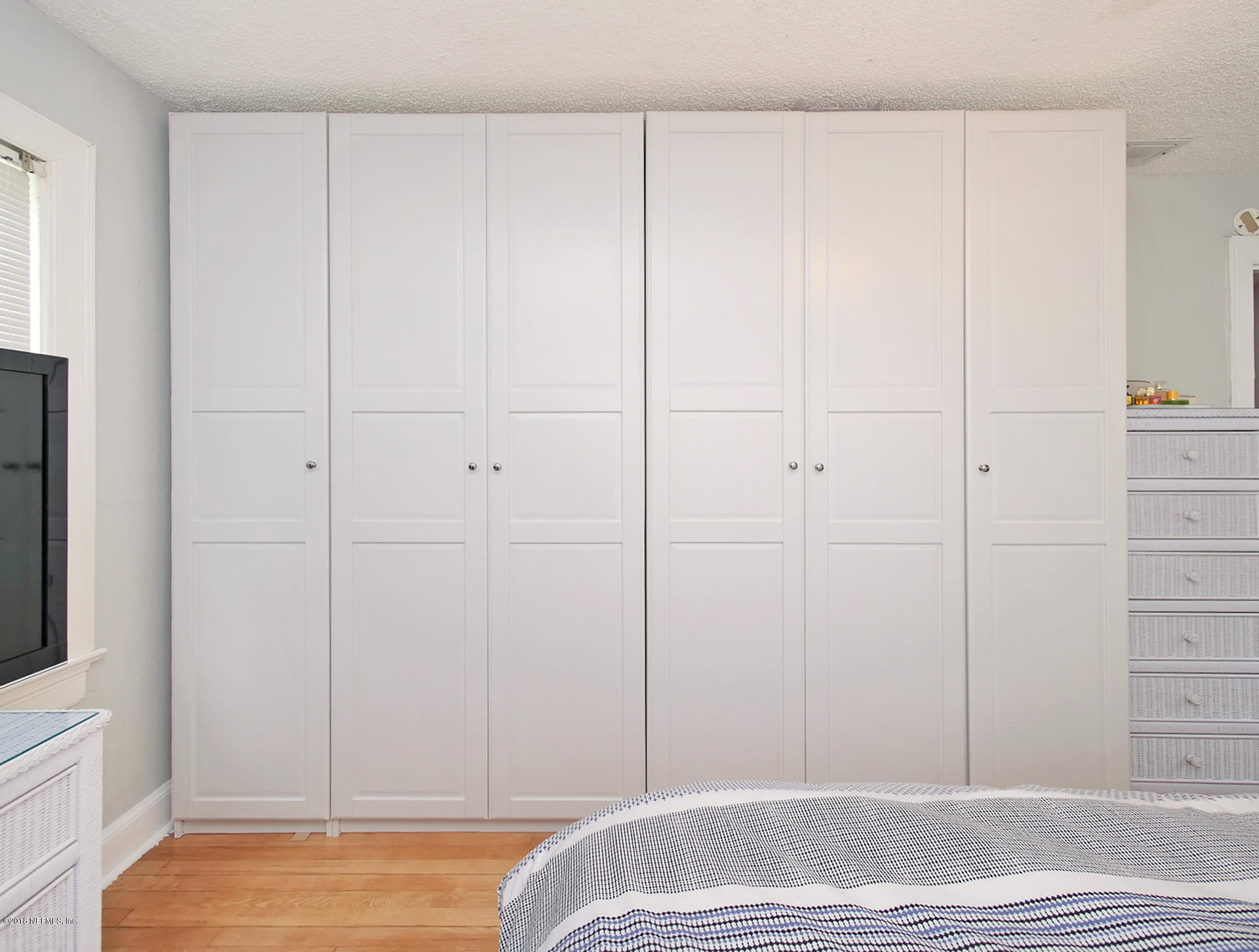 1619 River Oaks Road Jacksonville, FL 32207 - Photo 20 of 41 Plenty of Closet Dpace