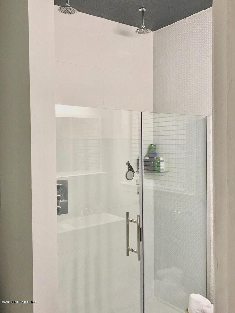 1619 River Oaks Road Jacksonville, FL 32207 - Photo 26 of 41 Shower