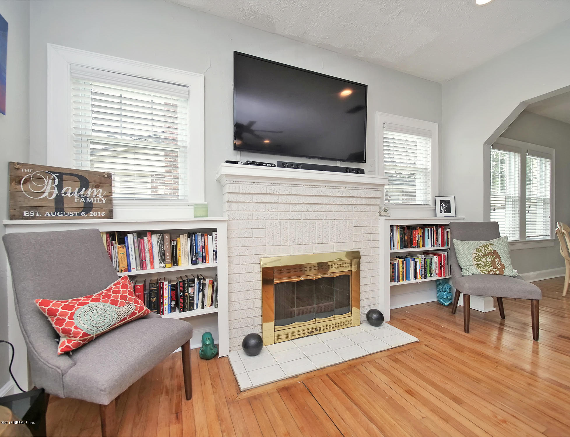 1619 River Oaks Road Jacksonville, FL 32207 - Photo 7 of 41 Wood Burning Fireplace