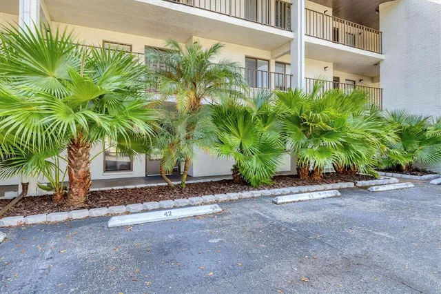 $224,900 | 7203 Curtiss Avenue, Unit 1C, Sarasota, FL 34231