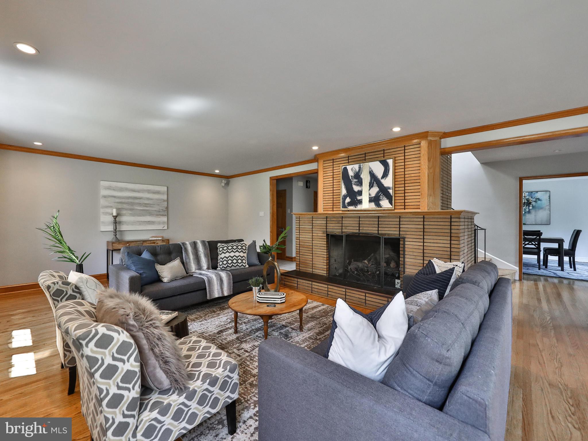 981 Meetinghouse Road Rydal, PA 19046 - Photo 7 of 61 Living Room