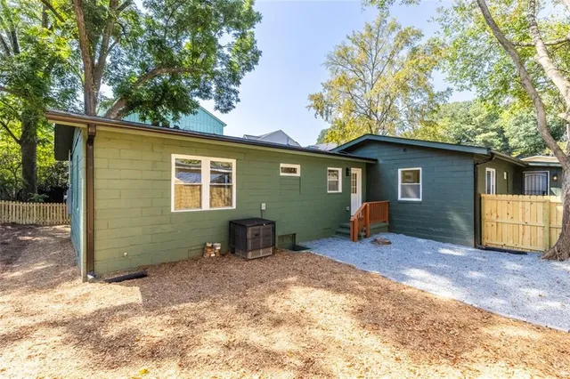 $2,000 | 150 Bixby Terrace Southeast, Atlanta, GA 30317