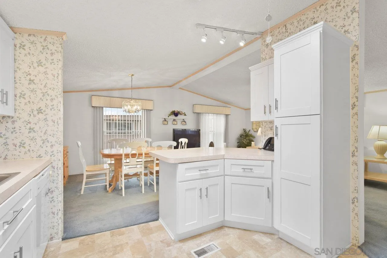 8301 Mission Gorge Road, Unit 152 Santee, CA 92071 - Photo 11 of 34 Gallery Image 11