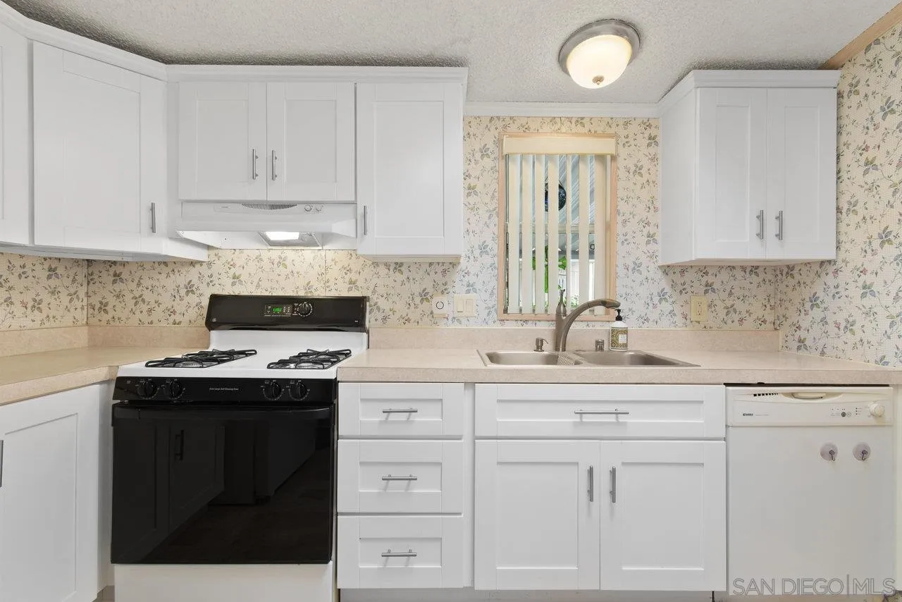 8301 Mission Gorge Road, Unit 152 Santee, CA 92071 - Photo 12 of 34 Gallery Image 12