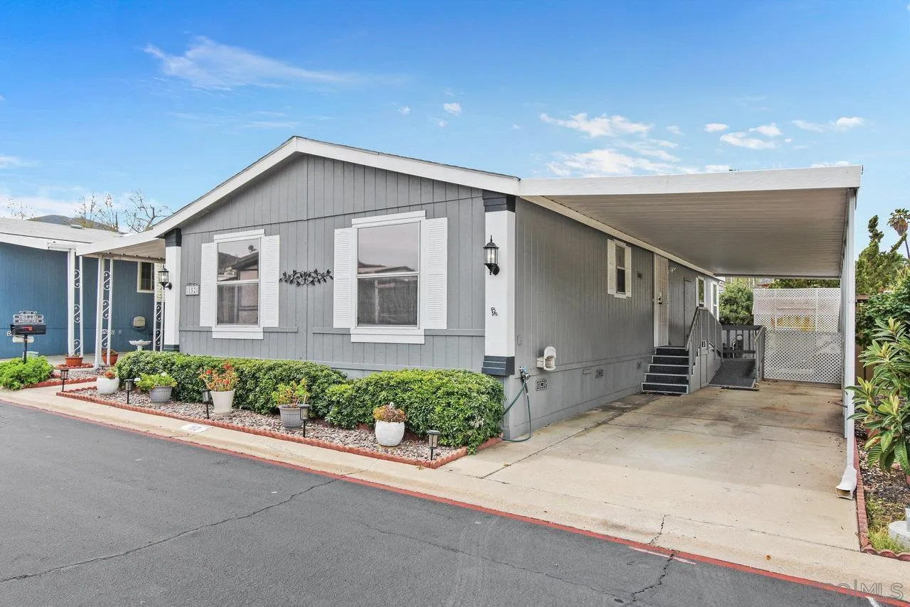 8301 Mission Gorge Road, Unit 152 Santee, CA 92071 - Photo 2 of 34 Gallery Image 2