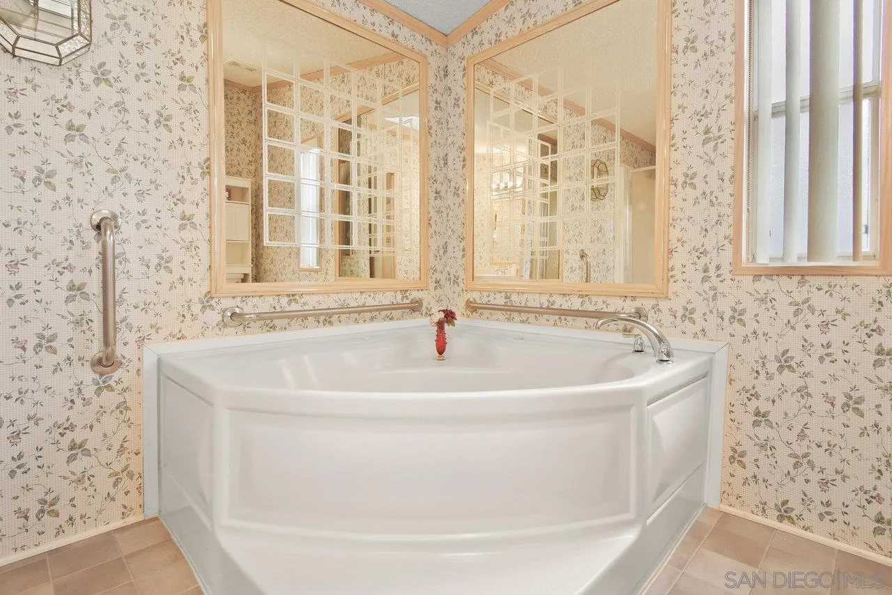 8301 Mission Gorge Road, Unit 152 Santee, CA 92071 - Photo 22 of 34 Gallery Image 22