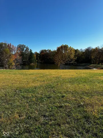 $15,000 | 332 Honey Locust Place, North Vernon, IN 47265