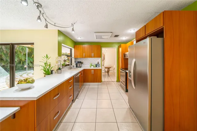 $824,000 | 14811 Archerhall Street, Davie, FL 33331